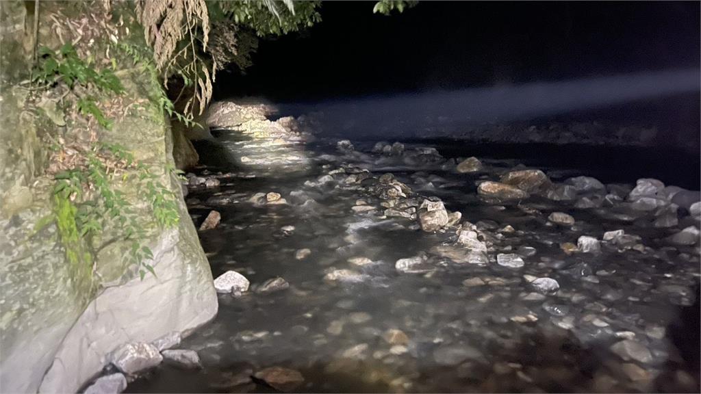 快新聞/泡湯夢泡湯!宜蘭「梵梵溫泉」遊客太多 居民怒開怪手鏟除