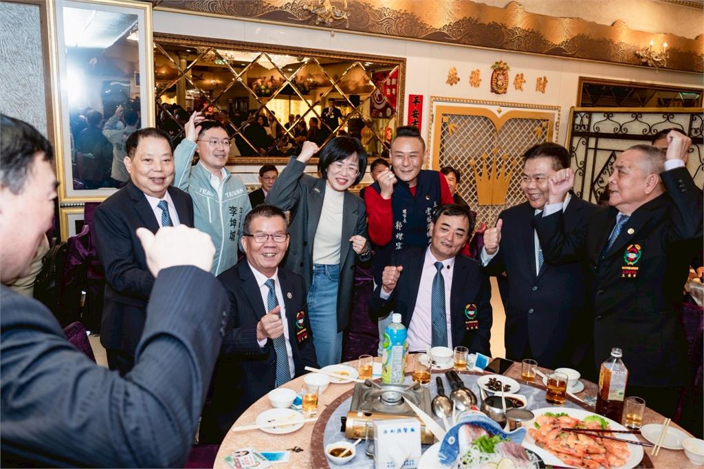 快新聞／蕭美琴親自推薦！讚蘇巧慧「最適合當新北父母官」　鄉親嗨喊：蘇市長凍蒜