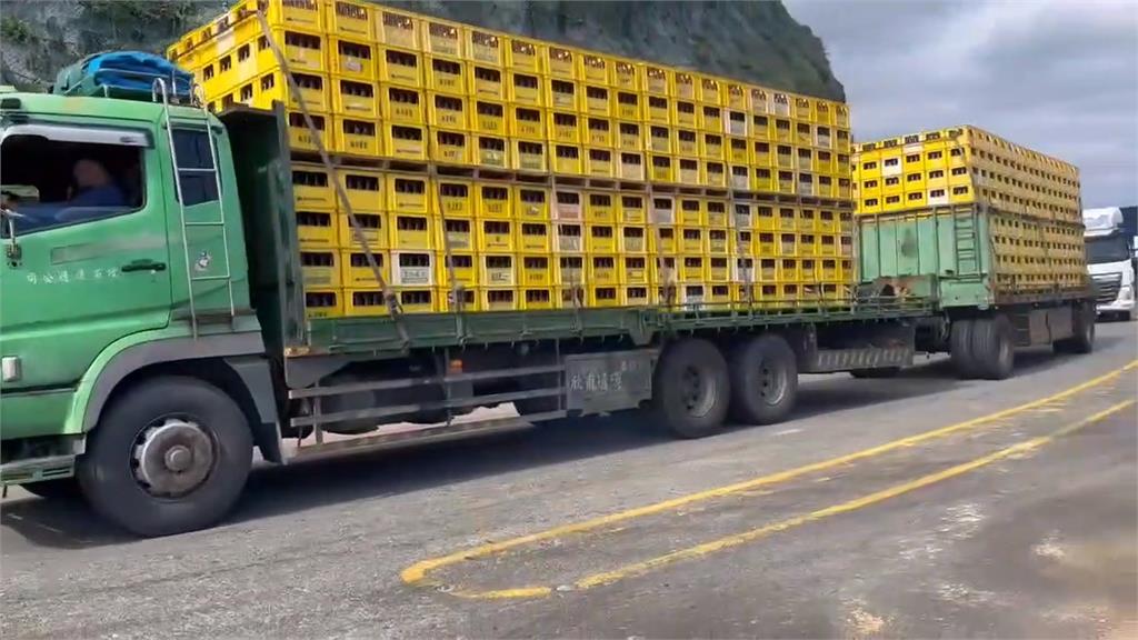 瑞芳台2線嚴重車禍！「3曳引車連環撞」釀1死2傷