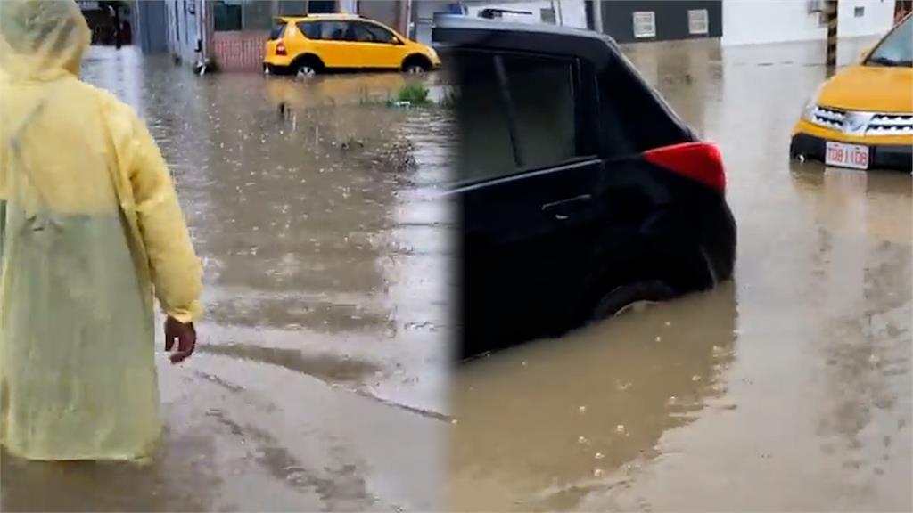 大雷雨狂炸!新竹多起民宅淹水至小腿 「返家如溯溪」網嚇:比颱風可怕
