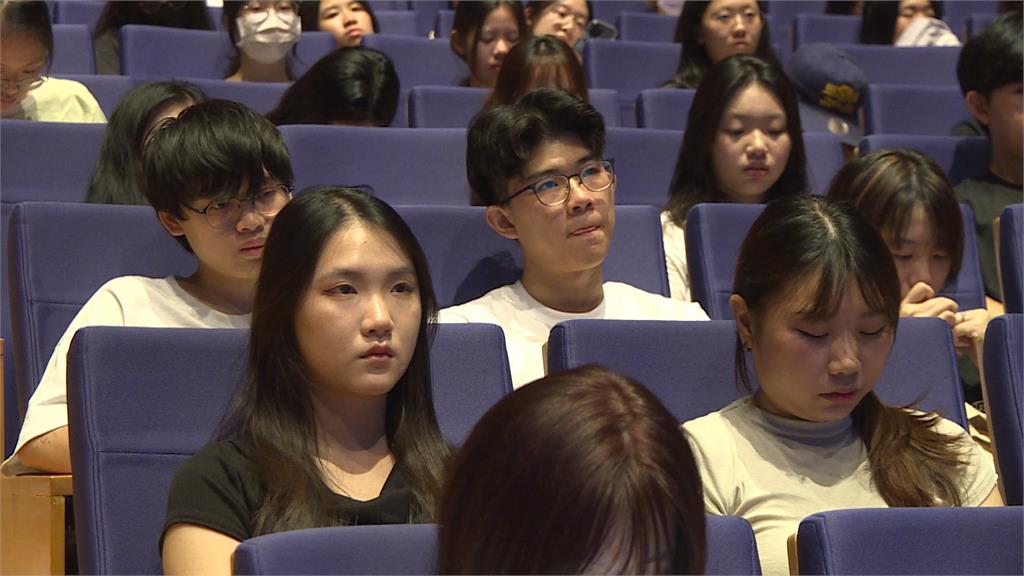 中市暑期工讀教育訓練　盧秀燕勉青年用心學習