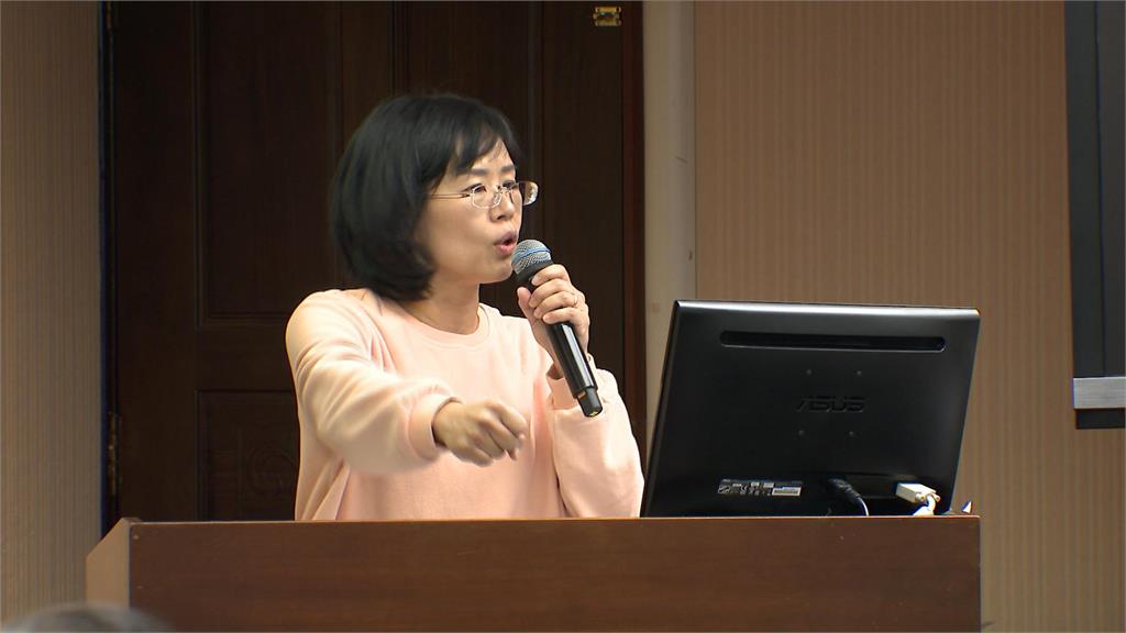 3/20起輕症免隔離 薛瑞元:抗病毒藥物仍採取公費給付