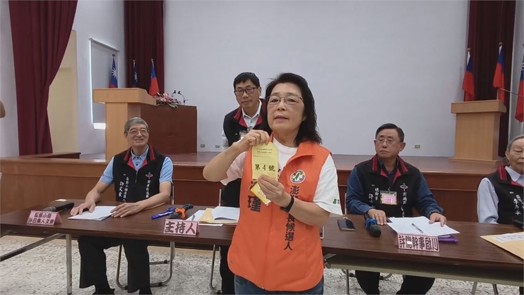 綠營嘉南首長抽籤出爐！　陳亭妃抽3號：人民當靠山