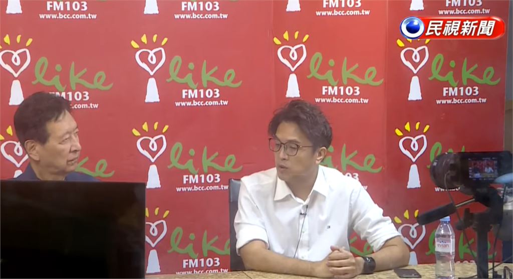 趙少康二訪沈伯洋／直播狂輸出蔣萬安「畫面突沒了」！網怒炸刷「大佬喊卡」真相曝光