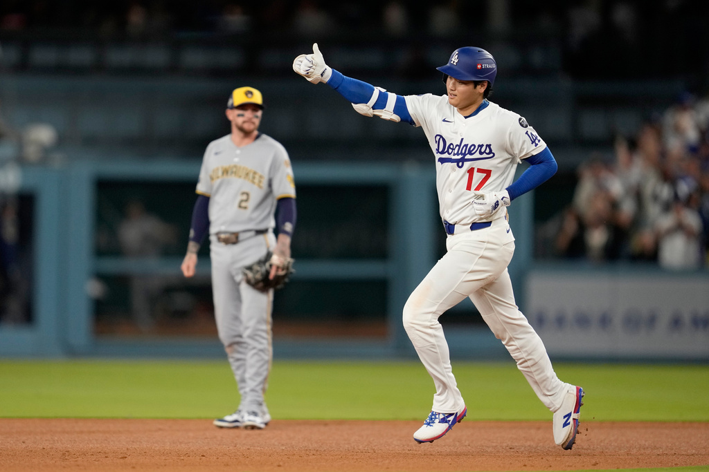 MLB(影)/大谷翔平G4封神隊友一致膜拜!貝茲:「他是道奇的麥可喬丹!」