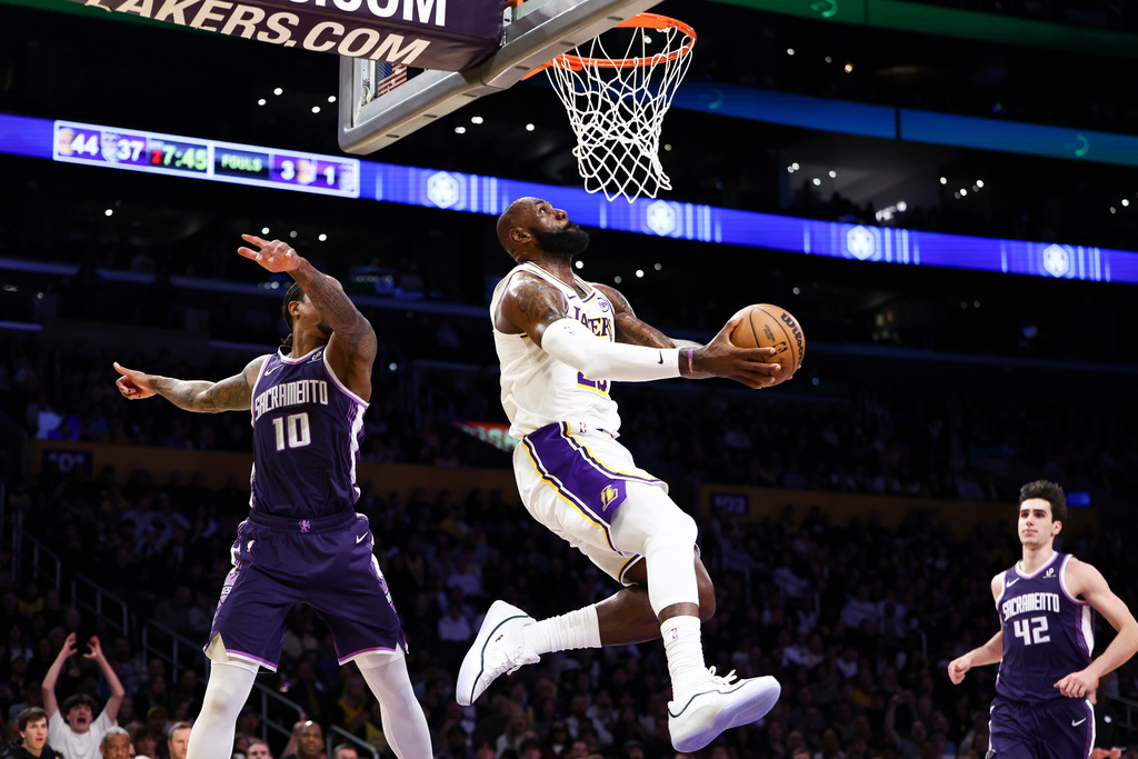 NBA(影)／詹皇頻頻換隊就為奪冠！前馬刺冠軍球星認為不再具爭「山羊」的資格了