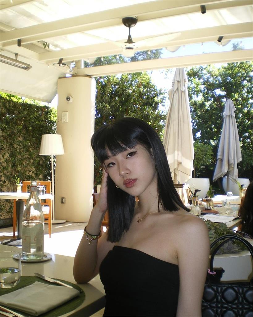 小S長女Elly轉大人「超兇花豹裝」耍辣!薄布猛縮水「夢幻體態」再進化