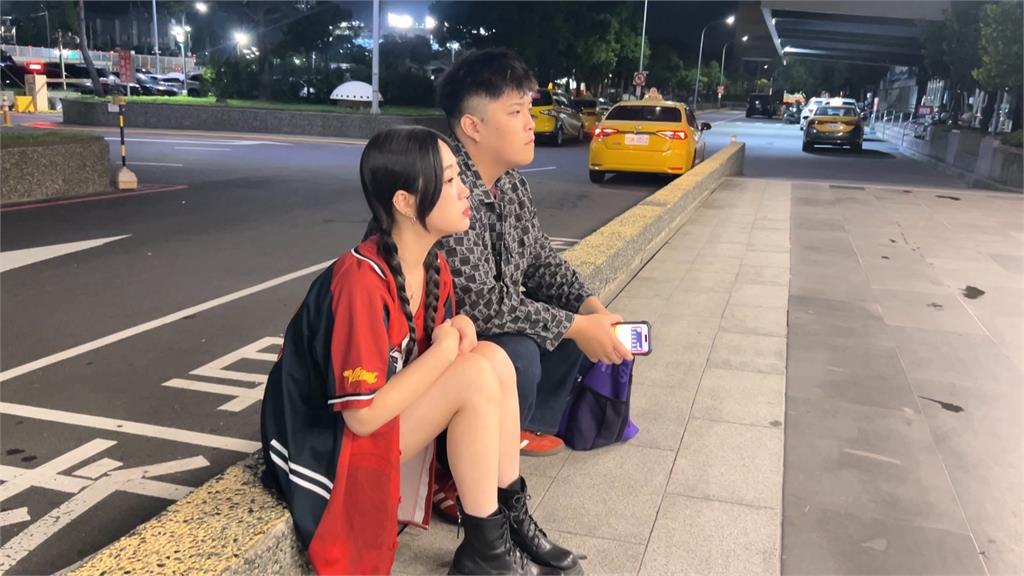 中職賽事濺血！　強襲球直擊臉部　莊昕諺倒地送醫