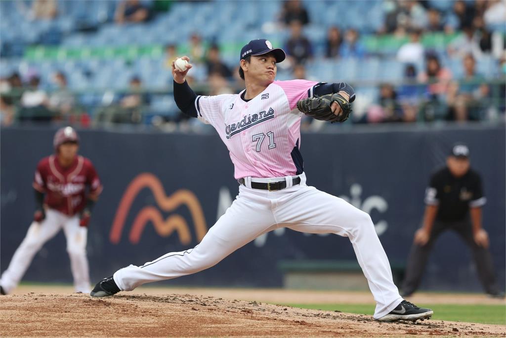 中職／為何他們都在60人名單？江少慶整季報銷、41歲王勝偉續打　悍將高層回應了