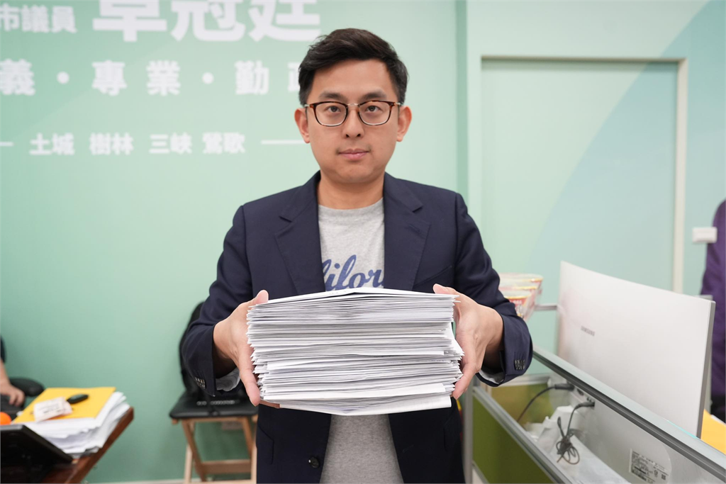 林沛祥嗆罷團社會邊緣人!卓冠廷翻他昔自稱「1%優秀人才」酸:罷掉他