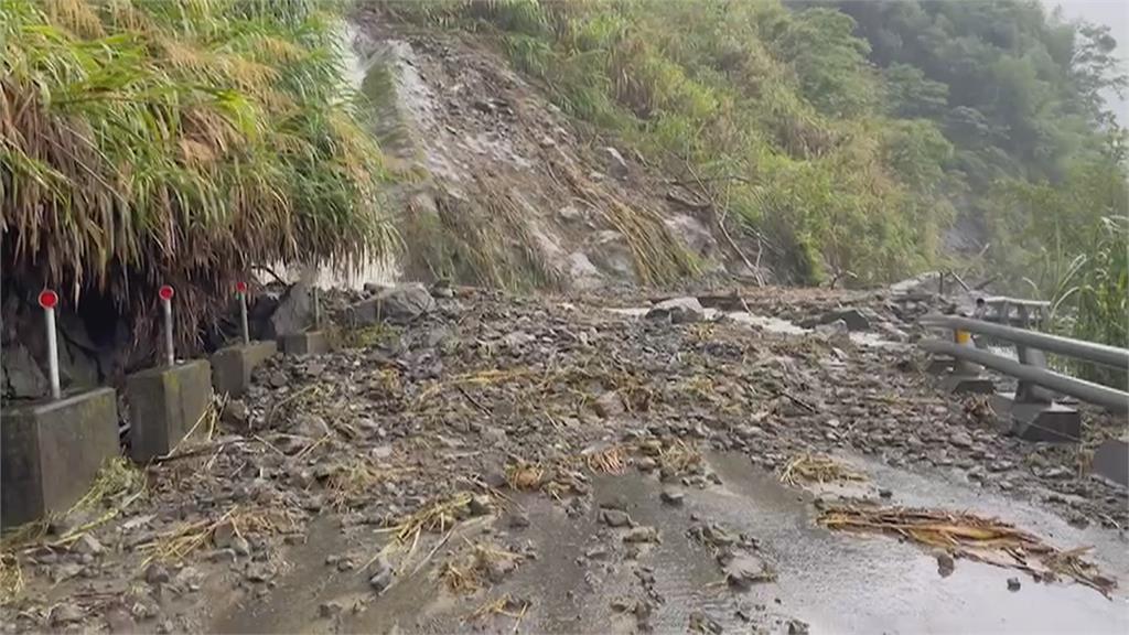 「卡努」颱風炸南台灣　多處地區驚傳土石流交通中斷