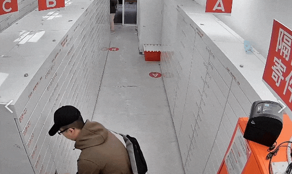 孤狼犯案前 網購13把中國刀