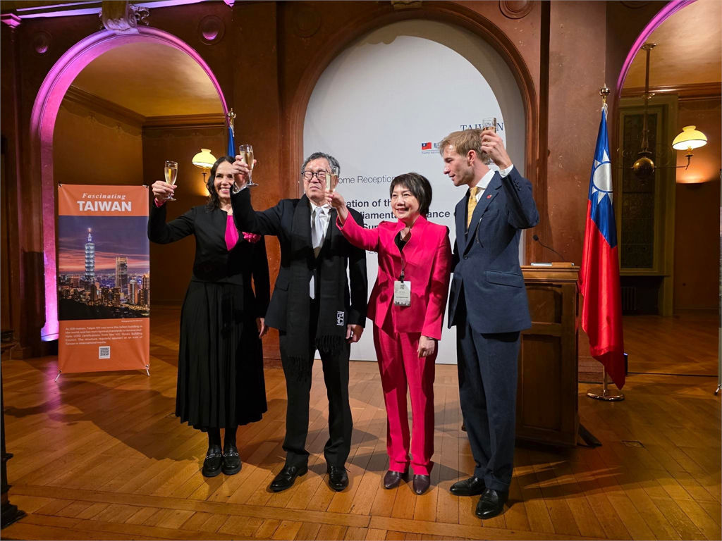 快新聞/帥翻了!IPAC創辦人「用正體中文」發脆 透漏很快將訪台