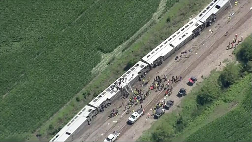 美火車撞卡車！「嚴重出軌」釀3死50傷　乘客驚恐視角曝光