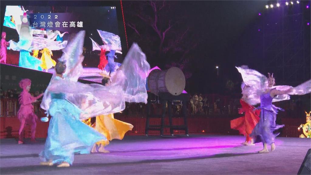 台灣燈會睽違20年回高雄 蔡總統讚:不容易