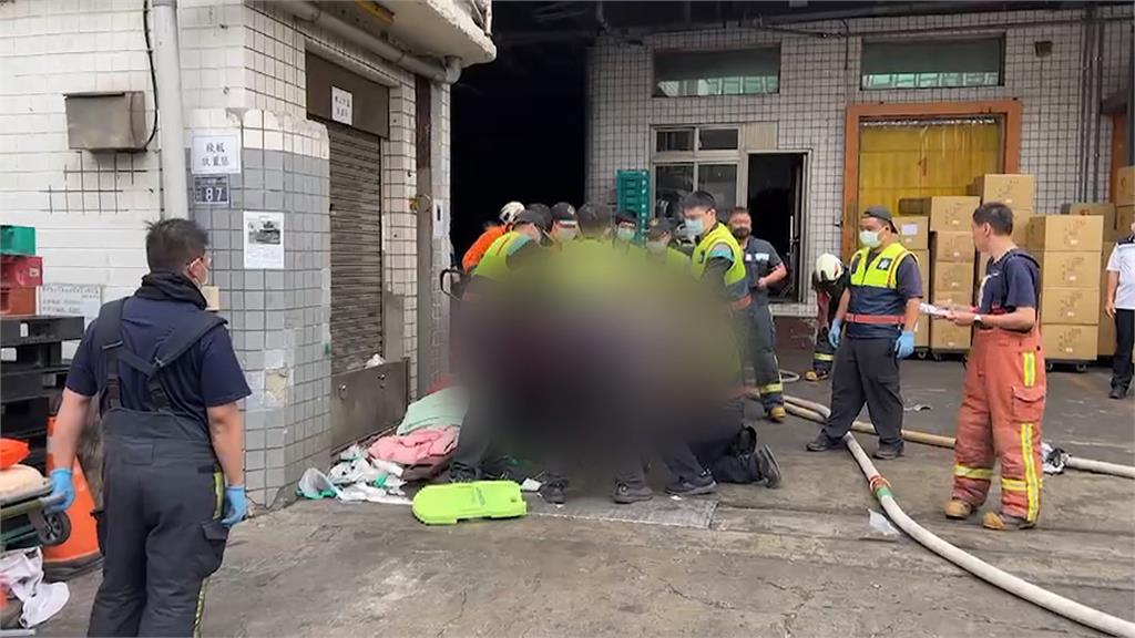 濃煙密布！聯華彰化廠大火22人受困　10人送醫前無生命跡象