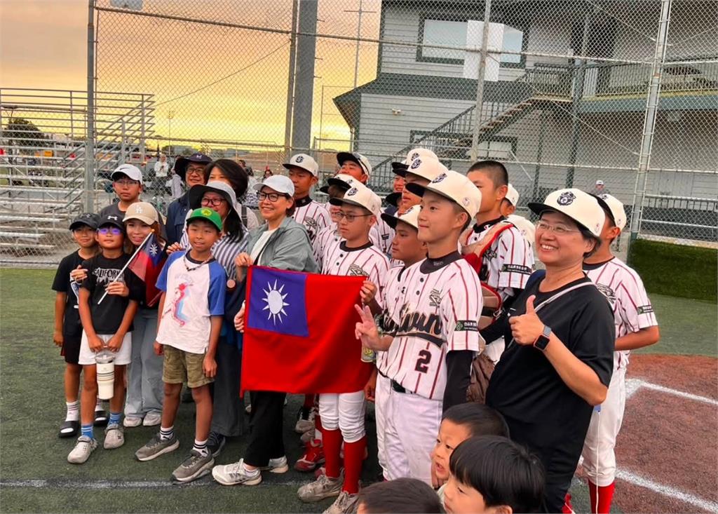 小將傳捷報！北勢國中棒球隊赴美交流奪冠　大唱台灣尚勇