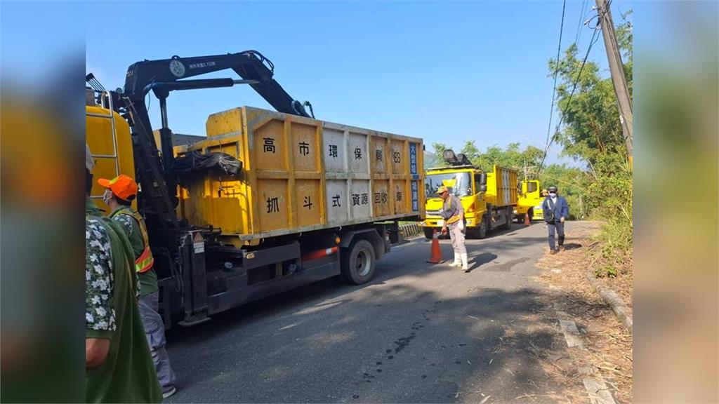 快新聞/臭不可聞!高雄「月世界」驚傳非法垃圾山堆置 綠委震怒回應了