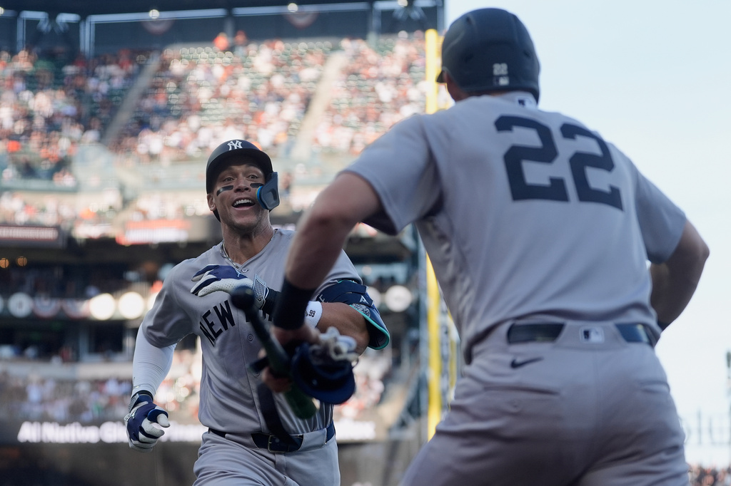 MLB(影)/法官全壘打找到新目標!擊中救護車!也享受在家鄉的親情、友情及噓聲