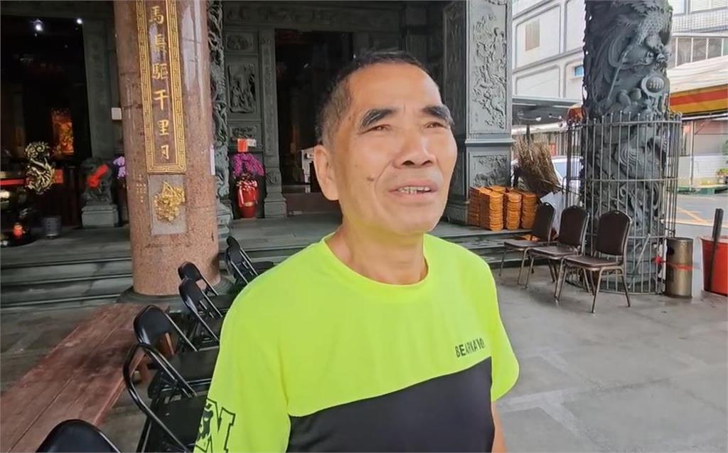 神明面前也敢偷?男抱走捐款箱 警調監視器頭城火車站逮人
