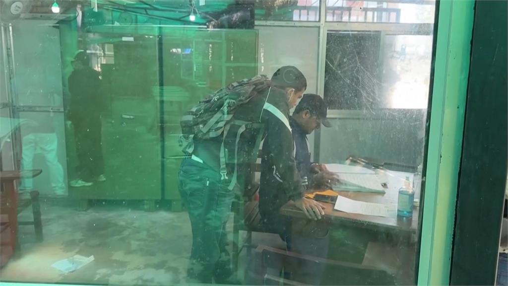 尼泊爾「希姆隆峰」驚傳雪崩！　基地營遭埋釀4死12失蹤