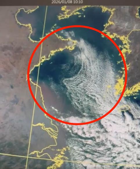 台灣上空驚見明顯波動!專家分析「1現象」示警:今晚有輻射冷卻低溫