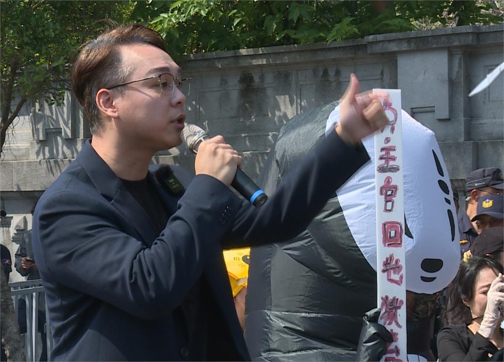 喝花酒帶小姐出場沒付 民眾黨林昭印遭爆賴帳8千元