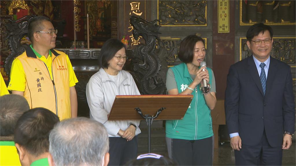 一路從海線輔選進市區 決戰中台灣!小英赴台中激戰區助選
