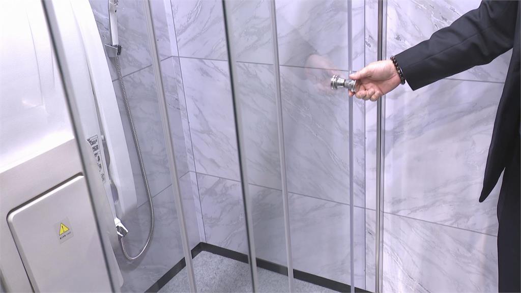 防「浴室三倒」！衛浴大廠推新品　升級衛浴安全