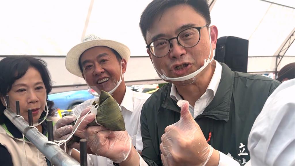 選將包粽PK！　賴瑞隆：料多實在　跟那一「柯」不一樣