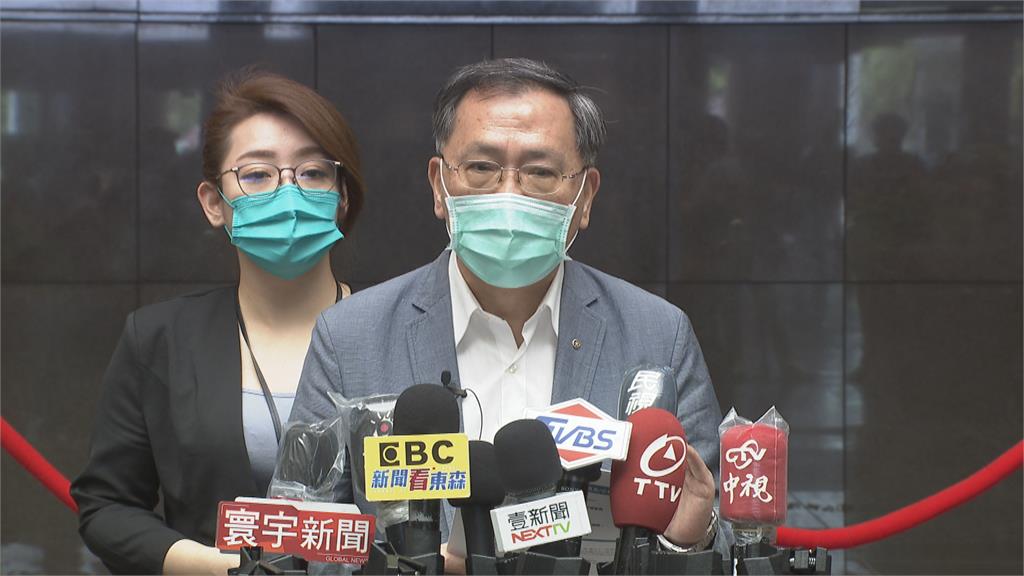 非設籍長者打嘸疫苗?北市議員痛批柯市府刻意刁難