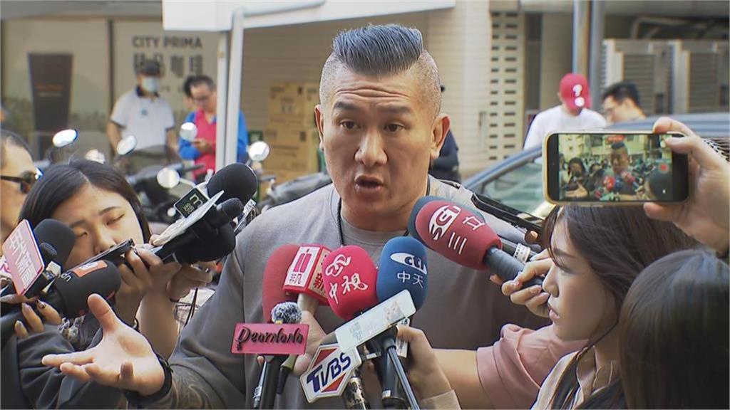 快新聞/館長怒了!自爆為了挺藍白「賠掉快1.8億」 嗆鬧場者:勸你們別來