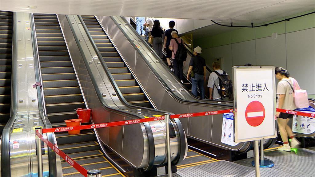 三鶯線頂埔站大漏水　慶祝通車慘變「水濂洞」