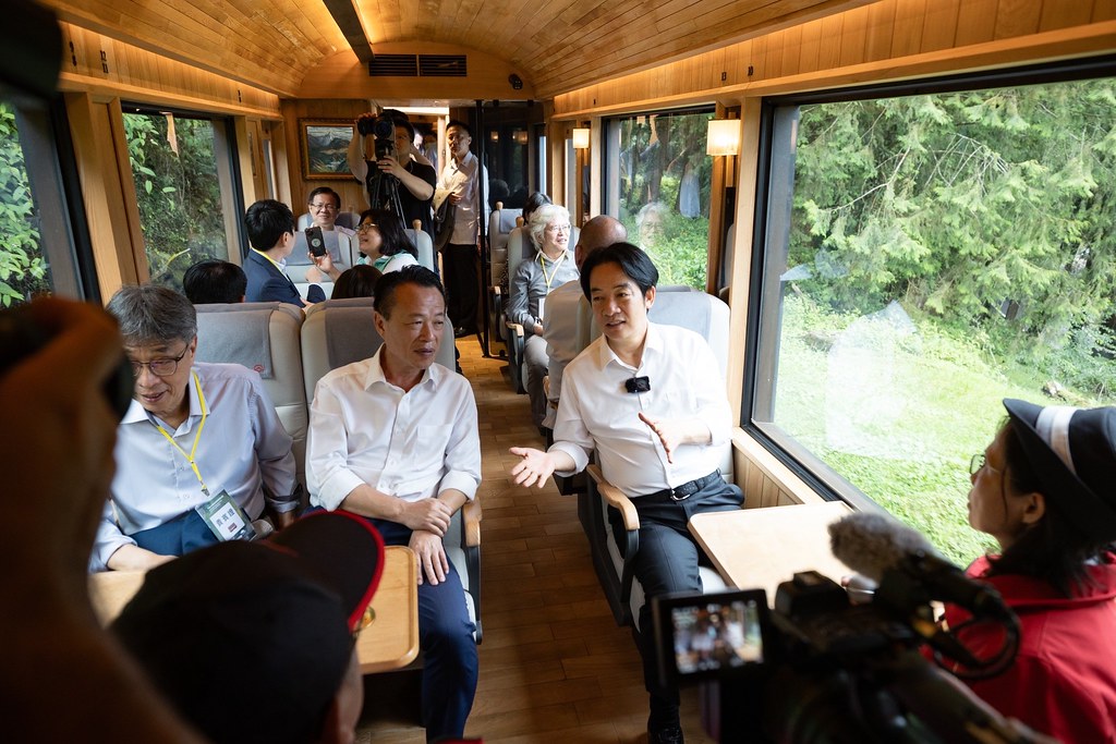 快新聞/閣揆、副總統任內大力關注阿里山 賴清德今親見證林鐵通車