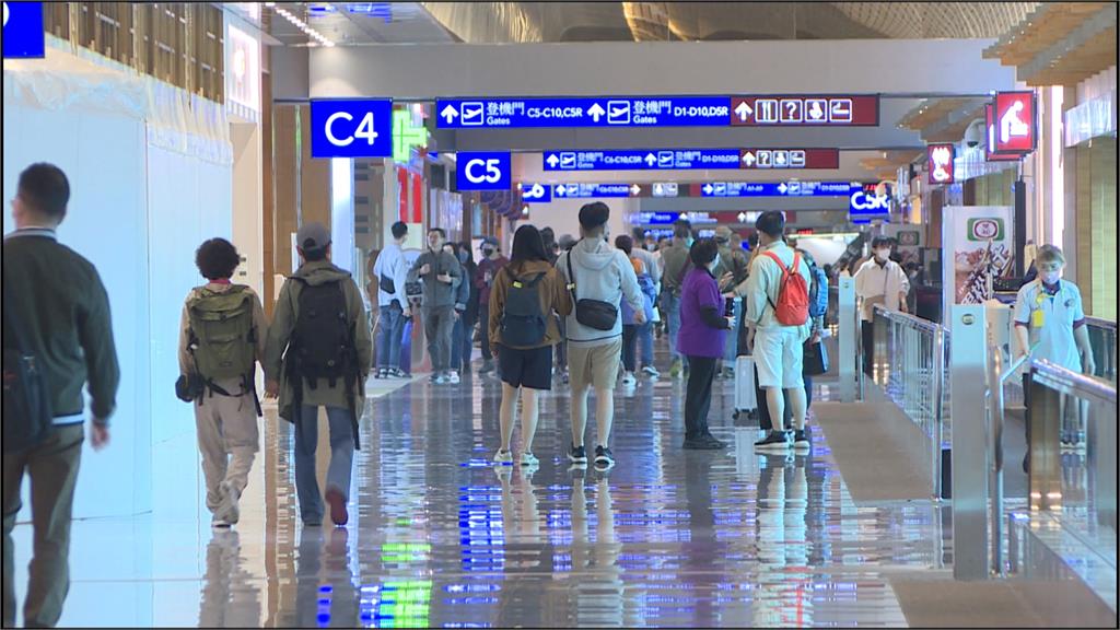桃機湧爆量旅客! 全台最美書店進駐商機旺