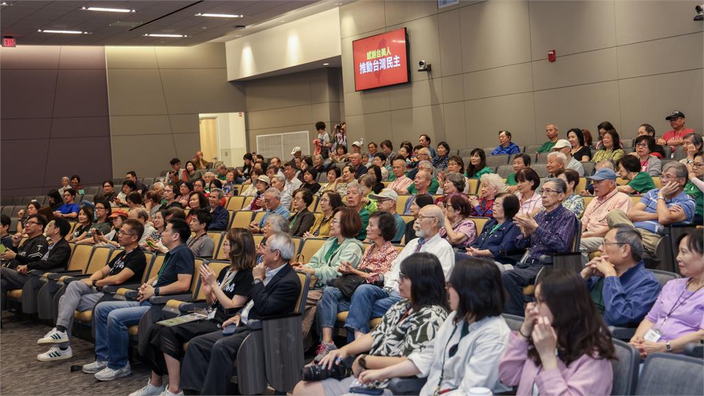 快新聞/赴美參加台灣人夏令會宣講 蘇巧慧籲:7/26返國投同意罷免票