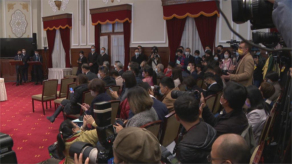 兵役延長親上火線 睽違744天!蔡總統首接受媒體提問
