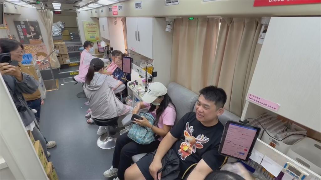 彰化捐血250cc就送蛋黃酥! 鹿港場加碼1500元大禮包