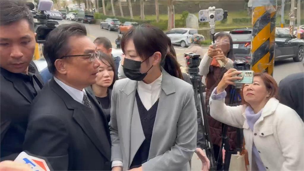 民眾黨赴新竹弔唁柯父 周榆修:柯文哲依法申請奔喪