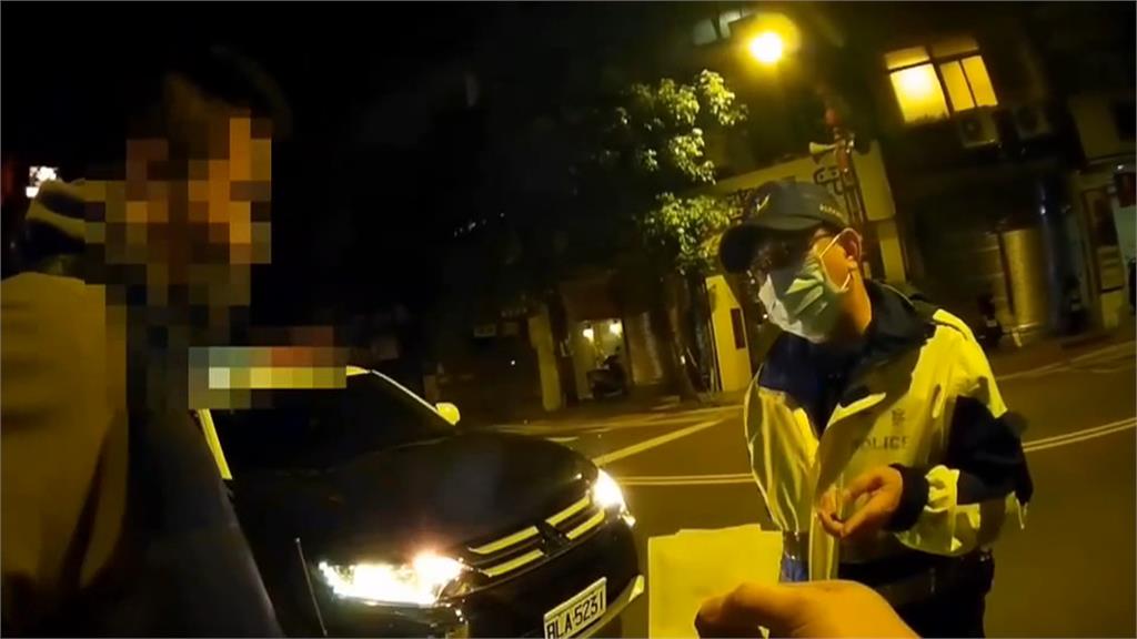 包包內藏白粉！　男辯稱是「哈密瓜粉」仍遭識破