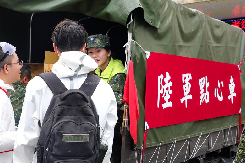 快新聞／分秒必爭！國軍動員上千兵力深入花蓮　「盼災民早日回歸安定生活」