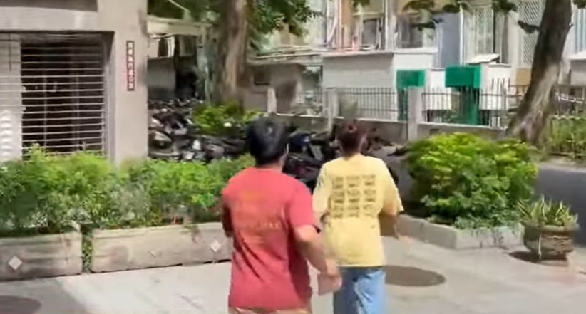 最新／高金素梅涉貪案開庭！胞弟前妻跑給媒體追　男子動手擋鏡頭