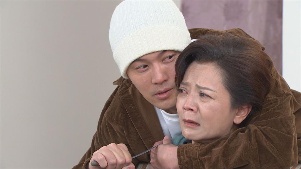 李國超跟高欣欣挑戰當肉票 被黃文星殺氣驚恐到眼淚狂掉 李國超跟高欣欣挑戰當肉票 被黃文星殺氣驚恐到眼淚狂掉