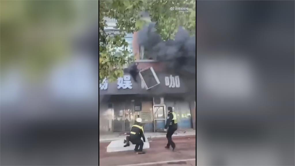 中國江西一商店街大火 延燒整棟建物已釀39人死