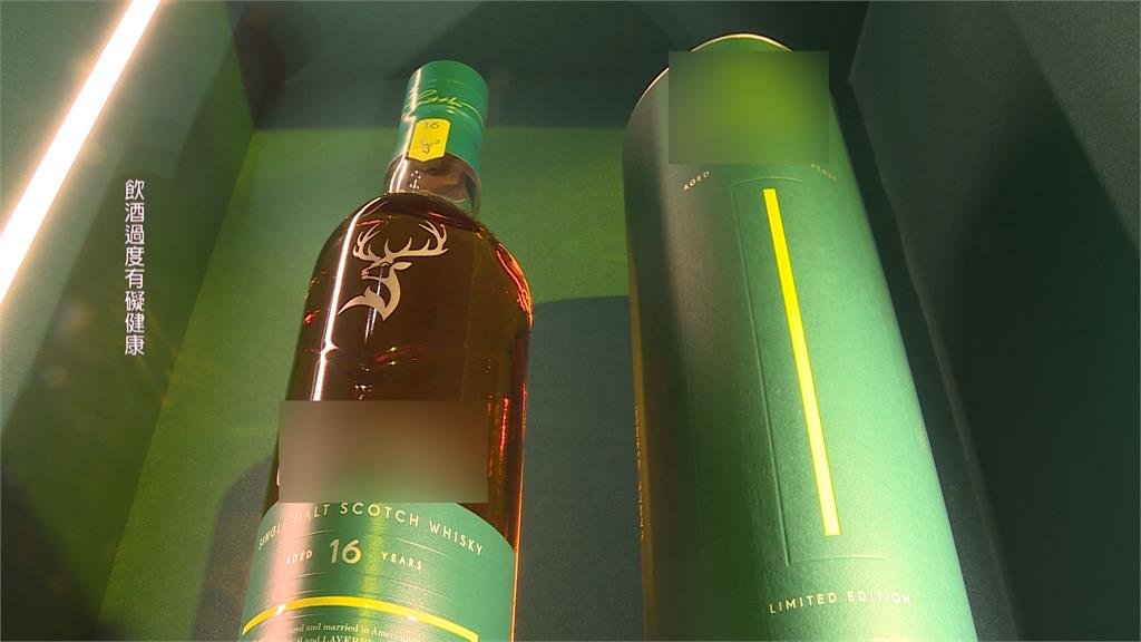 格蘭菲迪與汽車傳奇聯手!微風快閃首度亮相聯名款F1賽車 吸粉朝聖