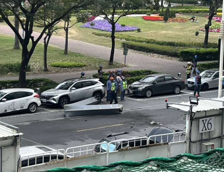 快新聞／「49樓」鋼筋掉落砸死移工！高雄工地被勒令停工