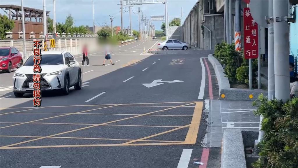 女子違規穿越馬路！　遭直行車撞飛右手骨折