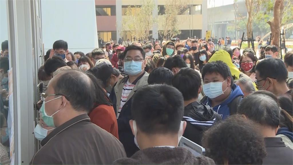 南台灣首間Outlet落腳台南 湧大批嚐鮮人潮