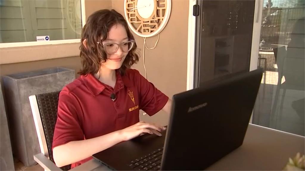 美國14歲天才少女大學畢業! 「無顯赫背景」父母曝育兒祕訣