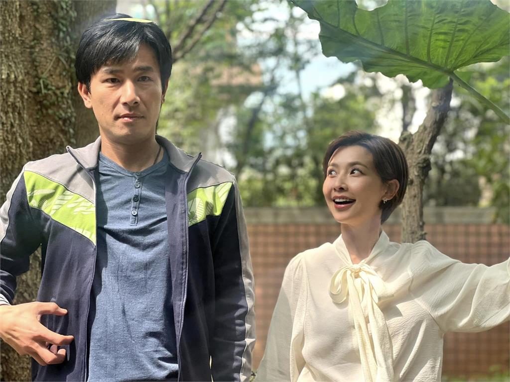 吳婉君、傅子純「宮廷風婚紗」曝光！她笑喊：歡迎來《愛的榮耀》蠟像館